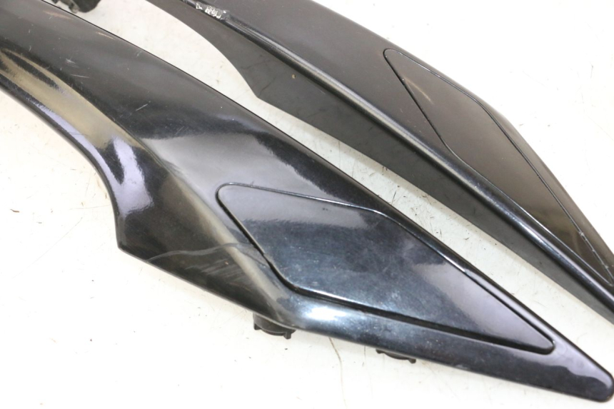 photo de GRAB RAIL PEUGEOT SATELIS 125 (2013 - 2018)