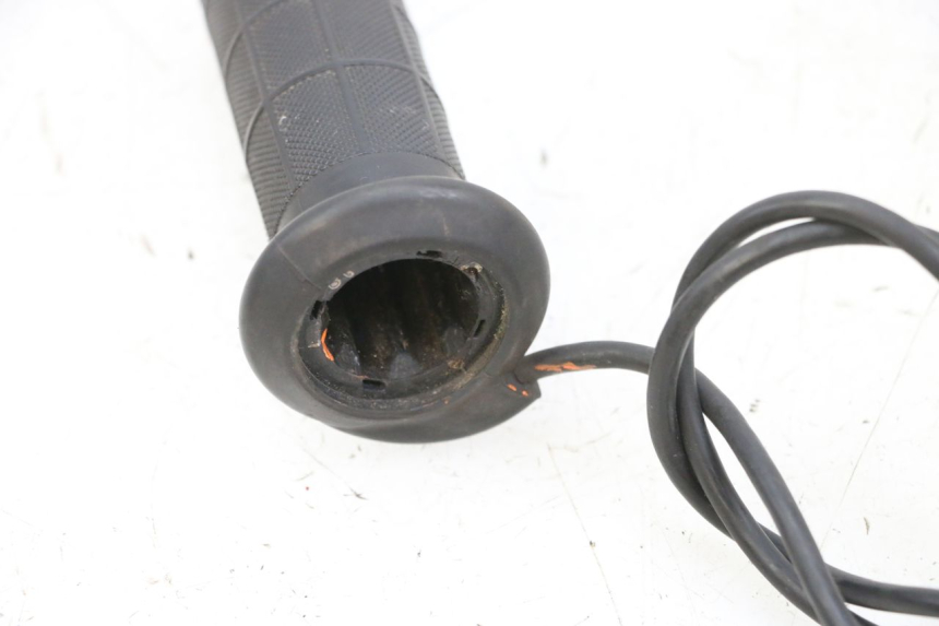 photo de HANDLEBAR GRIP SUZUKI BURGMAN 650 (2013 - 2020)