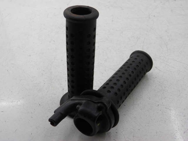 photo de HANDLEBAR GRIP PIAGGIO MP3 RL 125 (2008 - 2009) - Main view