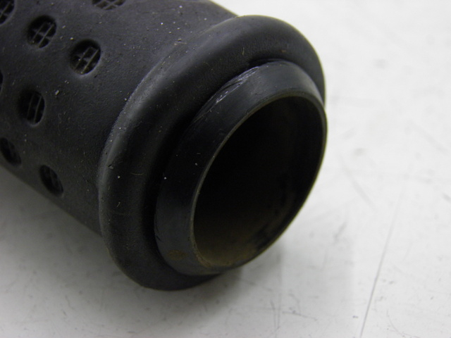 photo de HANDLEBAR GRIP PIAGGIO MP3 RL 125 (2008 - 2009) - Alternative perspective