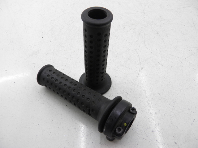 photo de HANDLEBAR GRIP PIAGGIO XEVO 400 (2007) - Main view