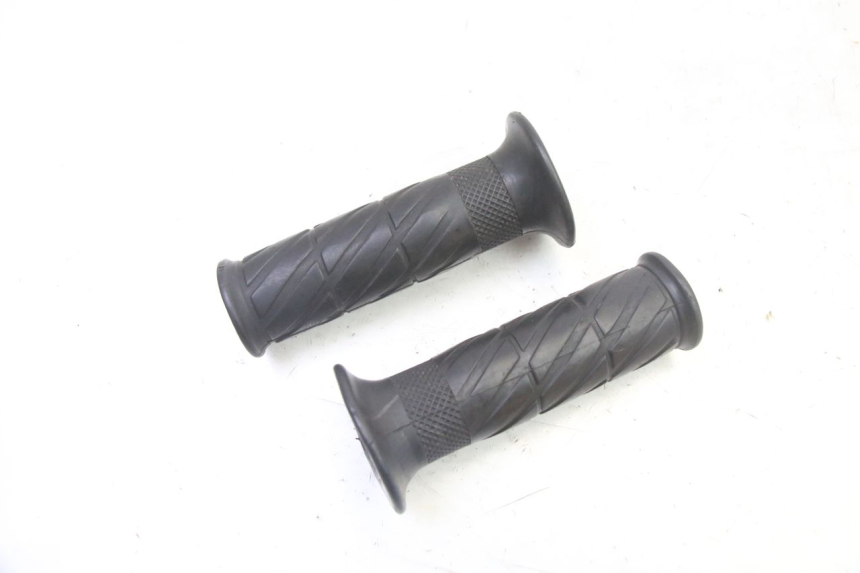 photo de HANDLEBAR GRIP HYTRACK S 150 (2003 - 2011)