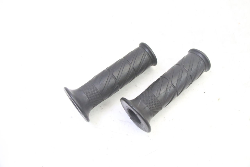 photo de HANDLEBAR GRIP HYTRACK S 150 (2003 - 2011)