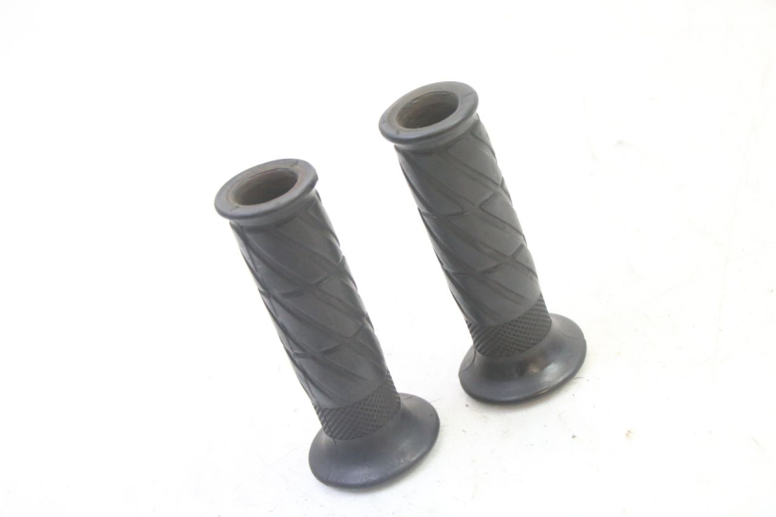 photo de HANDLEBAR GRIP HYTRACK S 150 (2003 - 2011)