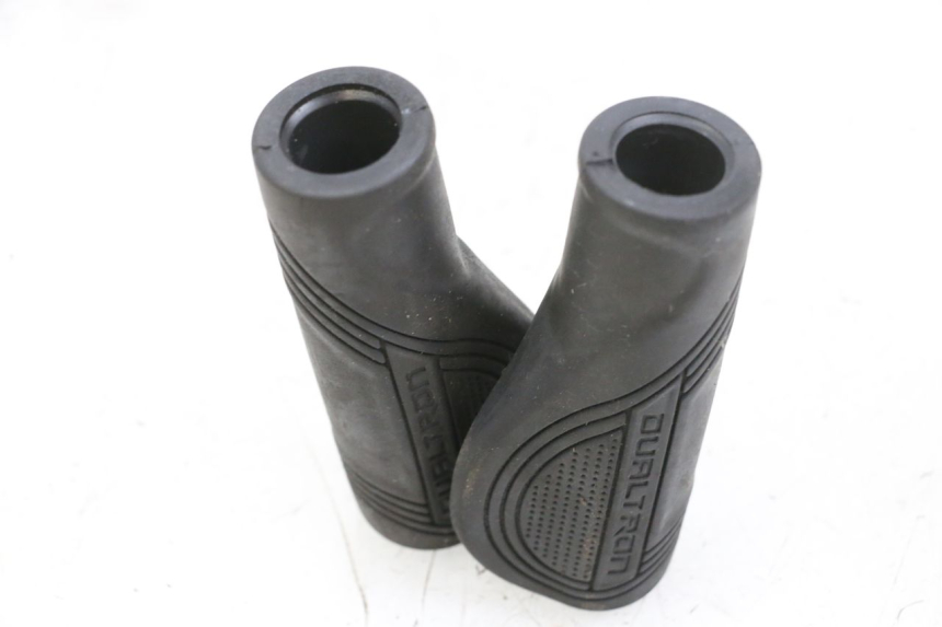 photo de HANDLEBAR GRIP DUALTRON VICTOR LIMITED 1
