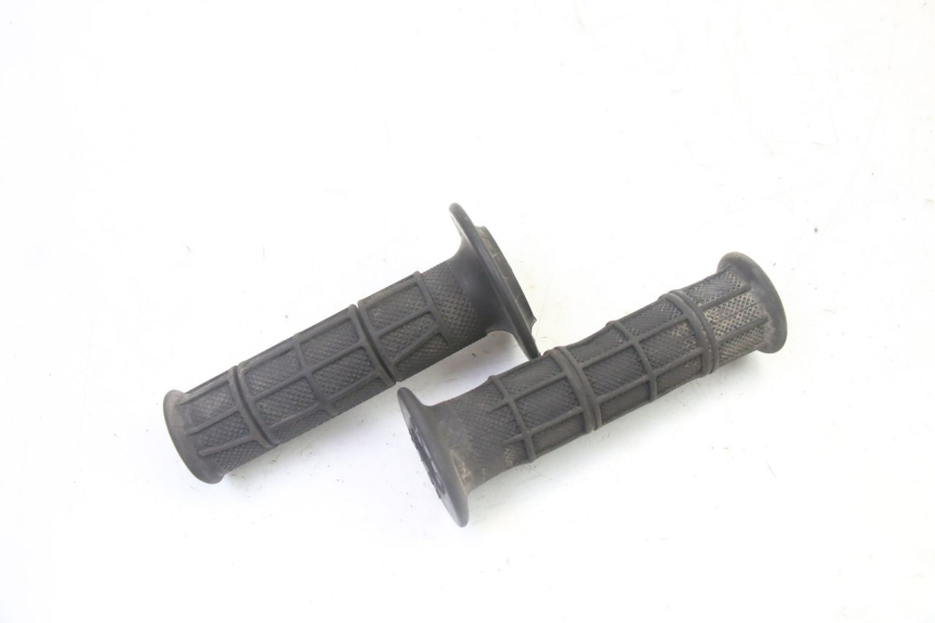 photo de HANDLEBAR GRIP YAMAHA YFM R RAPTOR 250 (2008 - 2014)