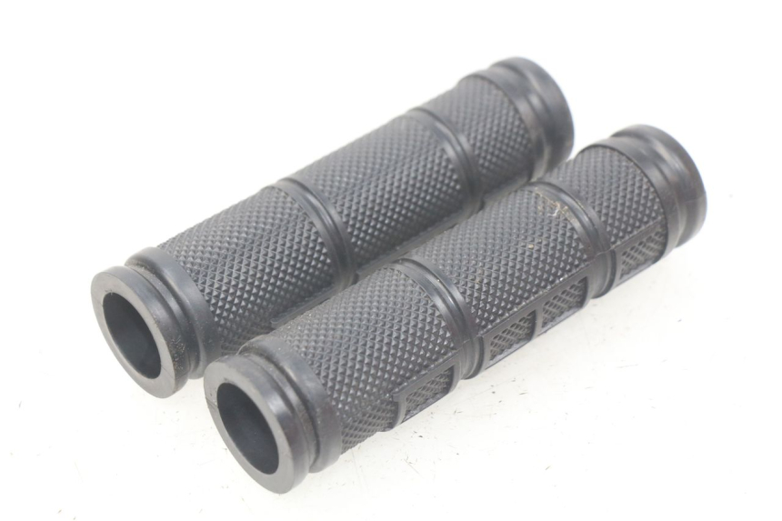 photo de HANDLEBAR GRIP YAMAHA YFM R RAPTOR 90 (2017 - 2023) - Main view