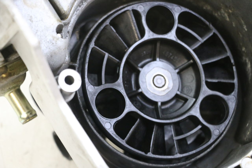 photo de WATER PUMP PIAGGIO VESPA GRANTURISMO 200 (2004 - 2005)