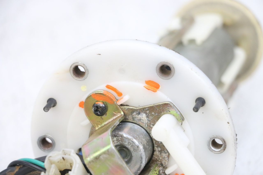 photo de FUEL PUMP KYMCO AGILITY 16+ 4T 50 (2018 - 2023) - Surface and material condition