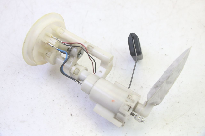 photo de FUEL PUMP SUZUKI BURGMAN 125 (2007 - 2014) - Technical close-up