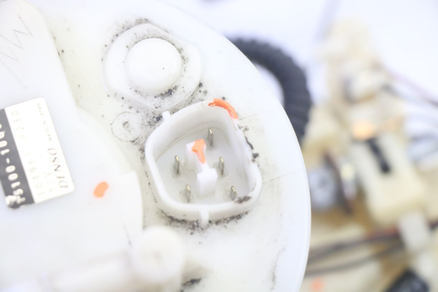 photo de FUEL PUMP SUZUKI BURGMAN EXECUTIVE ABS 650 (2006 - 2012) - Alternative perspective