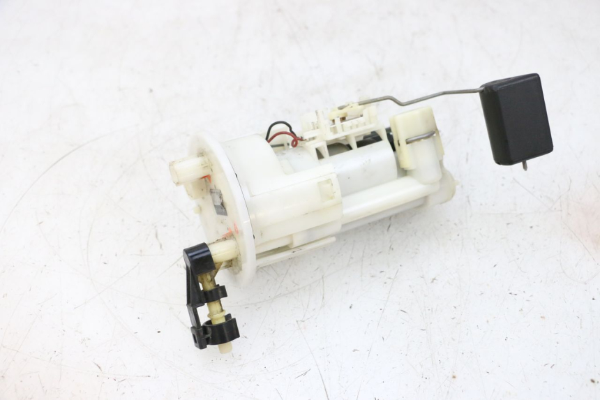 photo de FUEL PUMP YAMAHA FJR ABS 1300 (2006 - 2012) - Surface and material condition