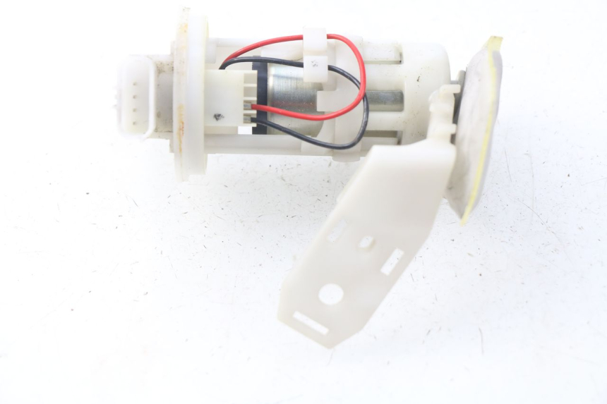 photo de FUEL PUMP PIAGGIO FLY IE 125 (2012 - 2017) - Fixing points details