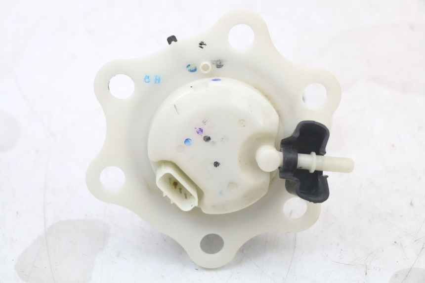 photo de FUEL PUMP HONDA CRF R 250 (2020 - 2021)