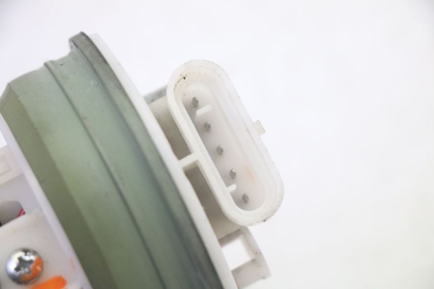 photo de FUEL PUMP PIAGGIO MP3 500 (2016 - 2018) - Alternative perspective