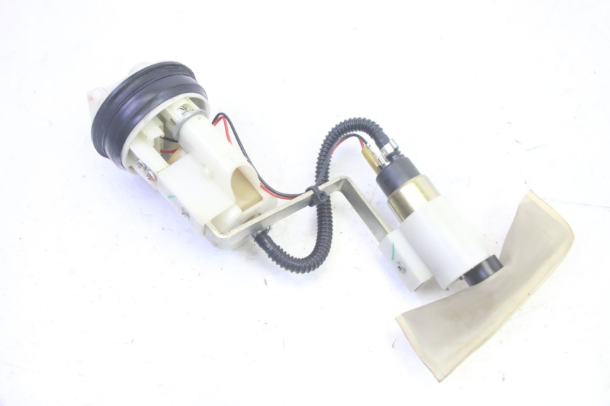 photo de FUEL PUMP PIAGGIO MP3 RL 250 (2007 - 2010) - Technical close-up