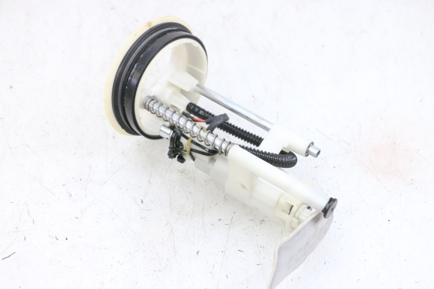 photo de FUEL PUMP YAMAHA NEOS NEO'S 4T 50 (2008 - 2016) - Zoom on usage condition