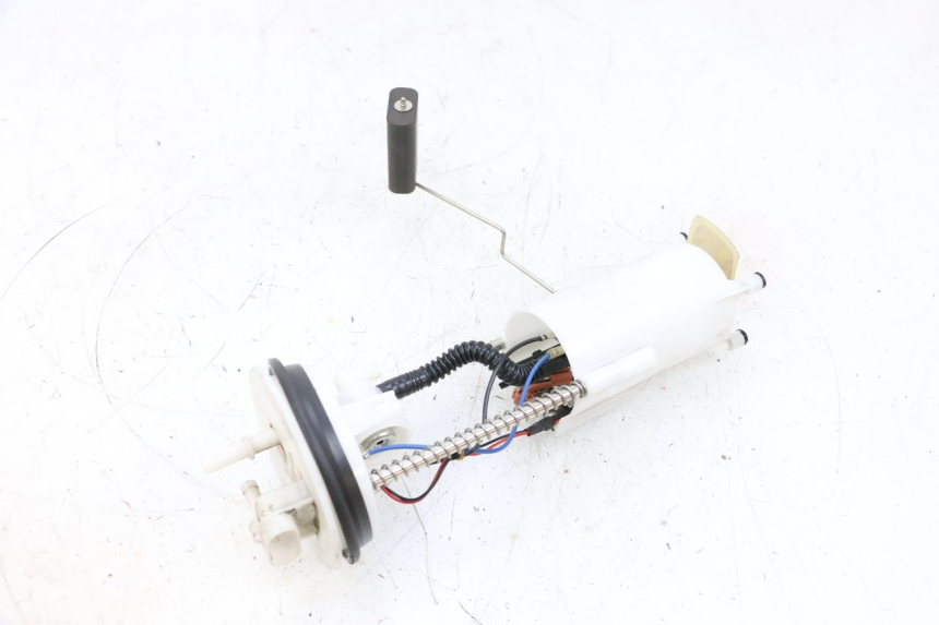 photo de FUEL PUMP PEUGEOT SATELIS 125 (2013 - 2018) - Surface and material condition