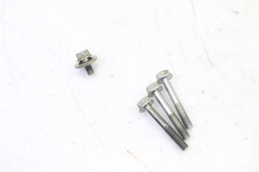 photo de OIL PUMP HONDA CBR RR FIREBLADE 900 (1992 - 1994)