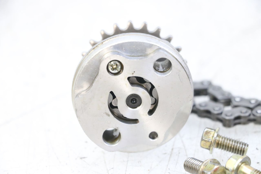 photo de OIL PUMP GOES WIKI 125 (2010 - 2015) - Zoom on usage condition