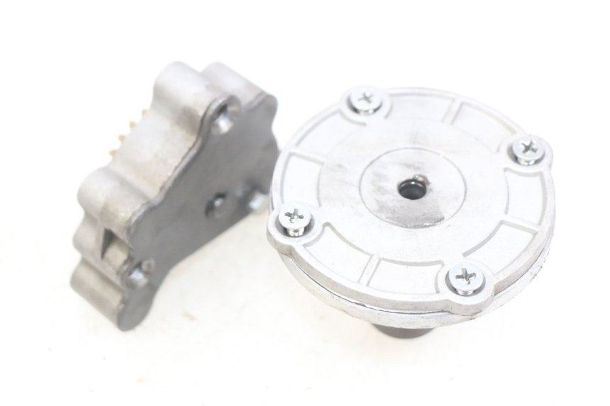 photo de OIL PUMP YCF PILOT 125