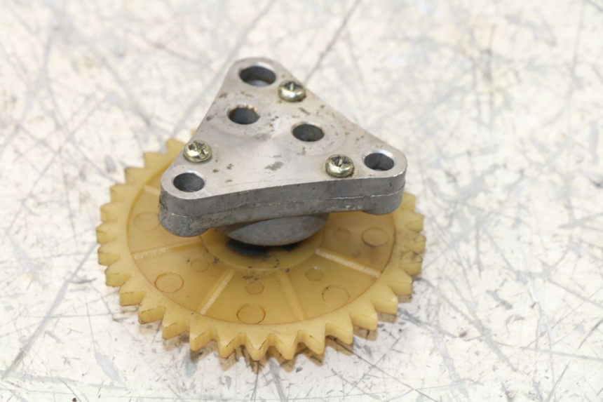photo de OIL PUMP YIYING WALLABY 50 (2007 - 2015)