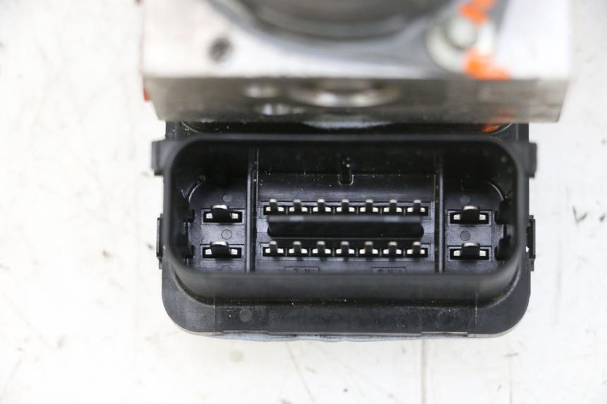 photo de ABS PUMP SUZUKI BURGMAN 650 (2013 - 2020)