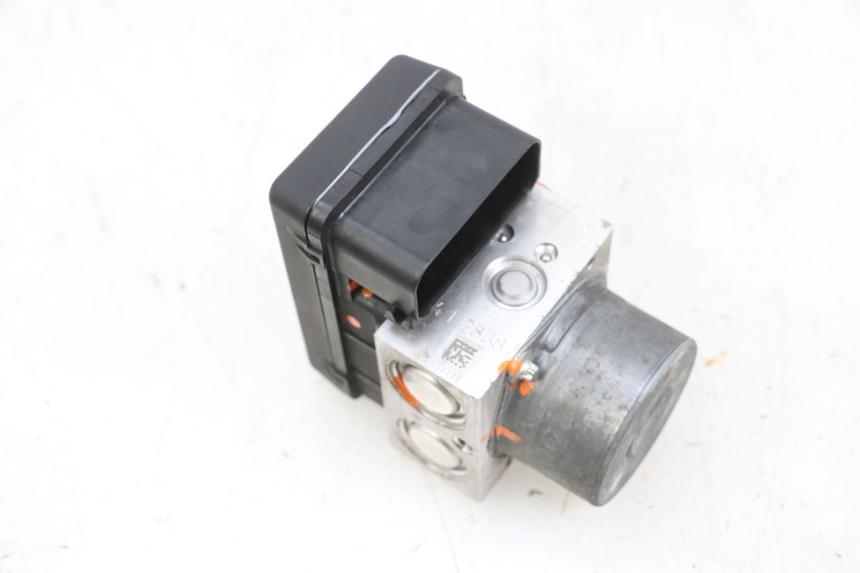 photo de ABS PUMP SUZUKI BURGMAN 650 (2013 - 2020)