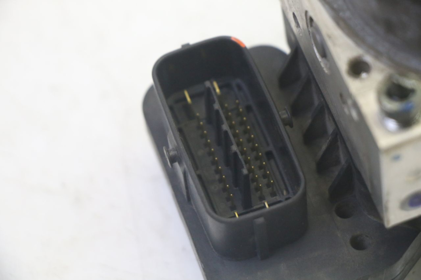 photo de ABS PUMP YAMAHA FJR ABS 1300 (2006 - 2012) - Zoom on usage condition