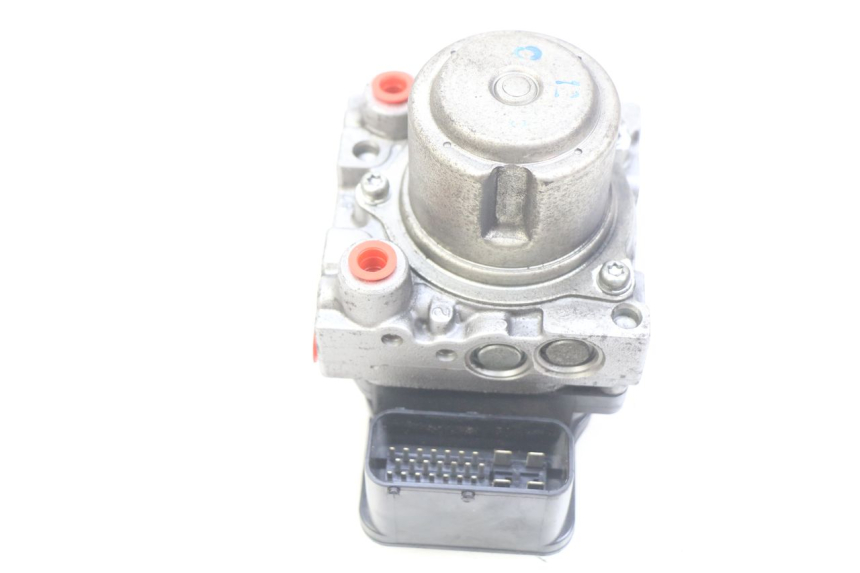 photo de ABS PUMP HONDA FJS SILVERWING SILVER WING 400 (2009 - 2016)