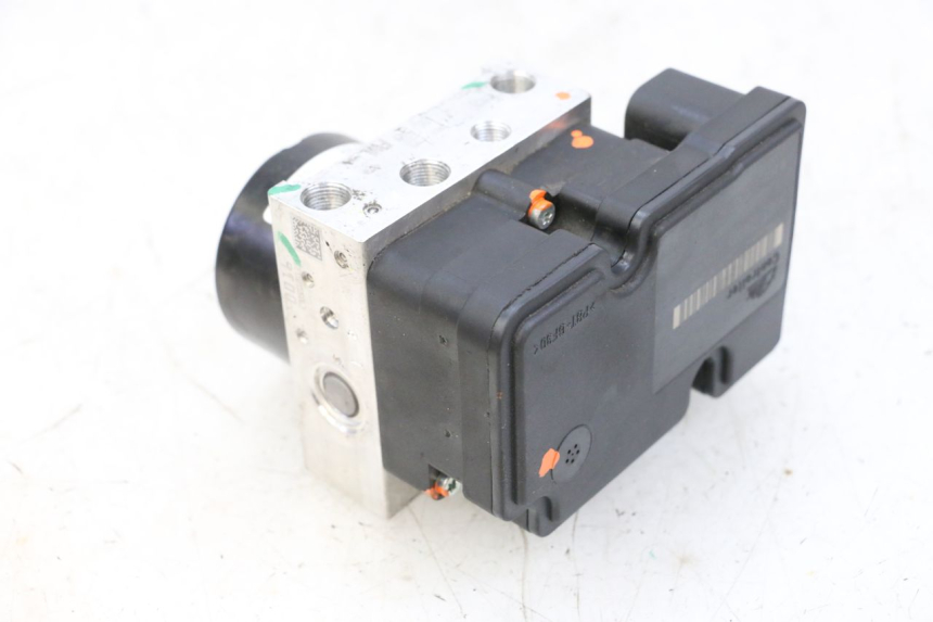 photo de ABS PUMP PIAGGIO MP3 HPE 300 (2019 - 2026) - Surface and material condition