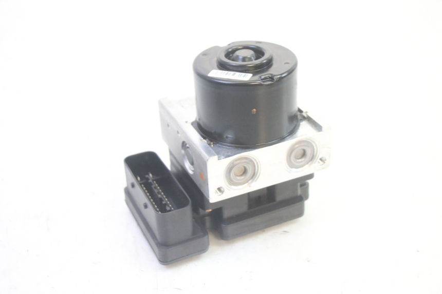 photo de ABS PUMP PIAGGIO MP3 500 (2016 - 2018) - Fixing points details