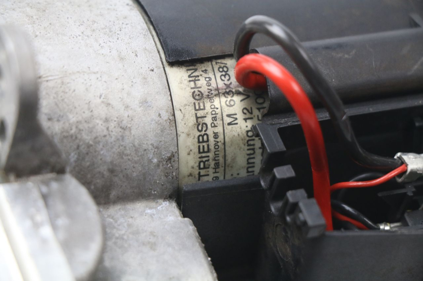 photo de ABS PUMP BMW R GS 1150 (1999 - 2004) - Surface and material condition