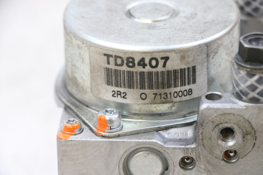 photo de ABS PUMP PEUGEOT SATELIS 125 (2013 - 2018) - Alternative perspective