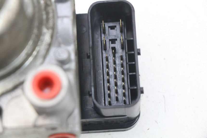 photo de ABS PUMP TRIUMPH SPRINT ST ABS 1050 (2005 - 2007)
