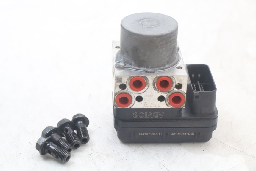 photo de ABS PUMP YAMAHA XMAX X-MAX ABS 125 (2017 - 2020) - Main view