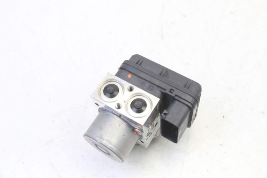 photo de ABS PUMP YAMAHA XMAX X-MAX 125 (2021 - 2025)