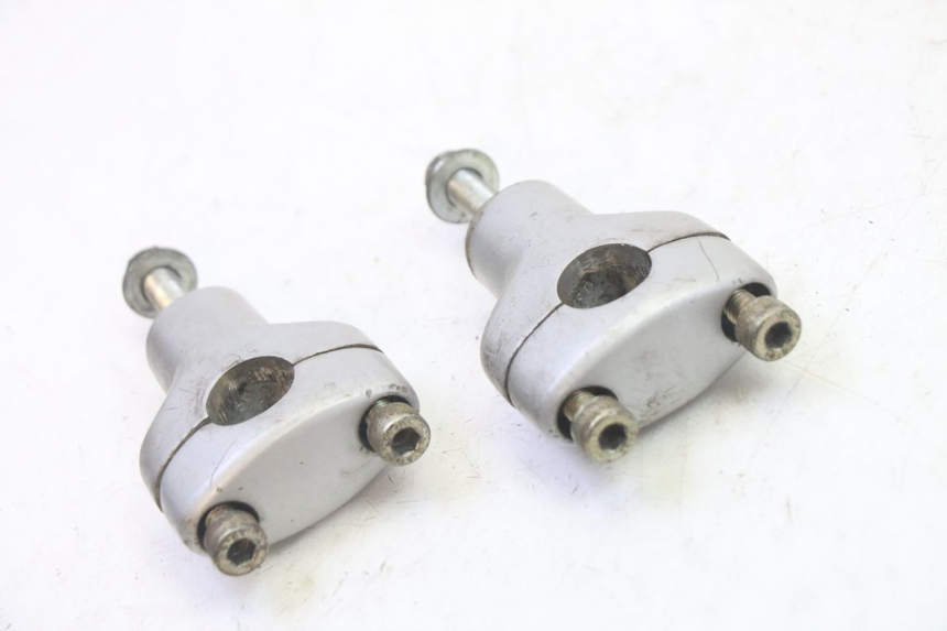 photo de HANDLEBAR RISERS HYOSUNG GV AQUILA 125 (2000 - 2004)