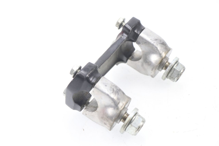 photo de HANDLEBAR RISERS HONDA CBF 125 (2009 - 2015)