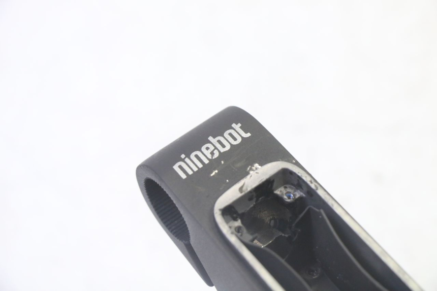 photo de HANDLEBAR CLAMP SEGWAY NINEBOT F65I 1