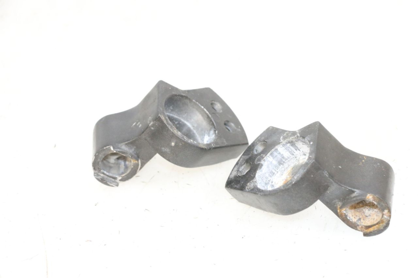 photo de HANDLEBAR RISERS KAWASAKI GPX R WARBIRD 600 (1988 - 1993) - Zoom on usage condition