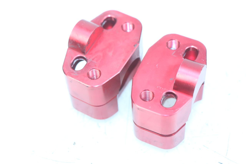 photo de HANDLEBAR RISER HONDA CR 125 (1995 - 1997)