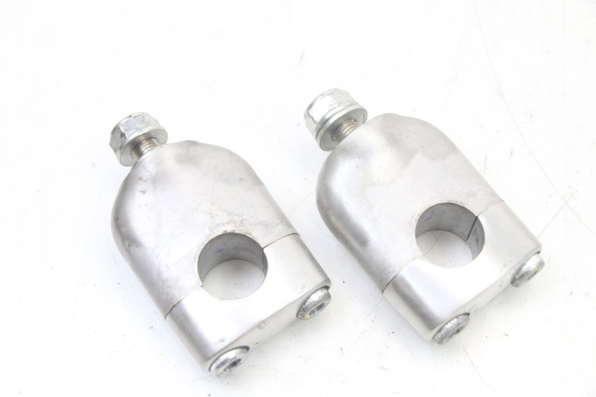 photo de HANDLEBAR RISERS HONDA PCX (JF57/JF64) 125 (2014 - 2018)