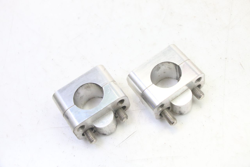 photo de HANDLEBAR RISERS RIEJU MRT 50 (2018 - 2021)