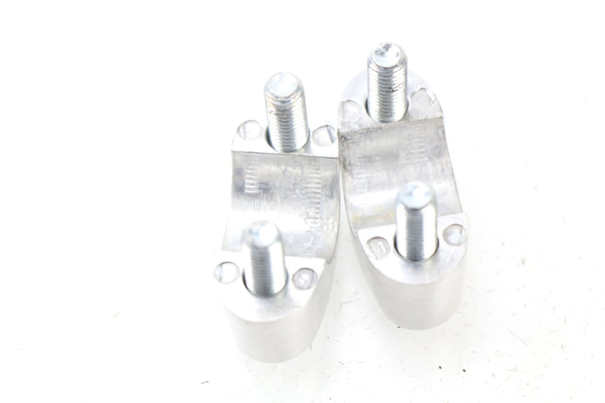 photo de HANDLEBAR RISERS HONDA PCX (JF57/JF64) 125 (2014 - 2018)