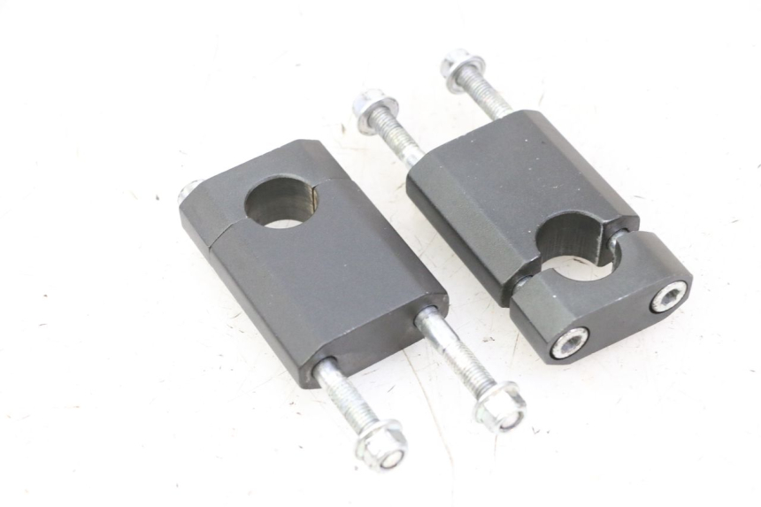 photo de HANDLEBAR RISER APOLLO RFZ 125