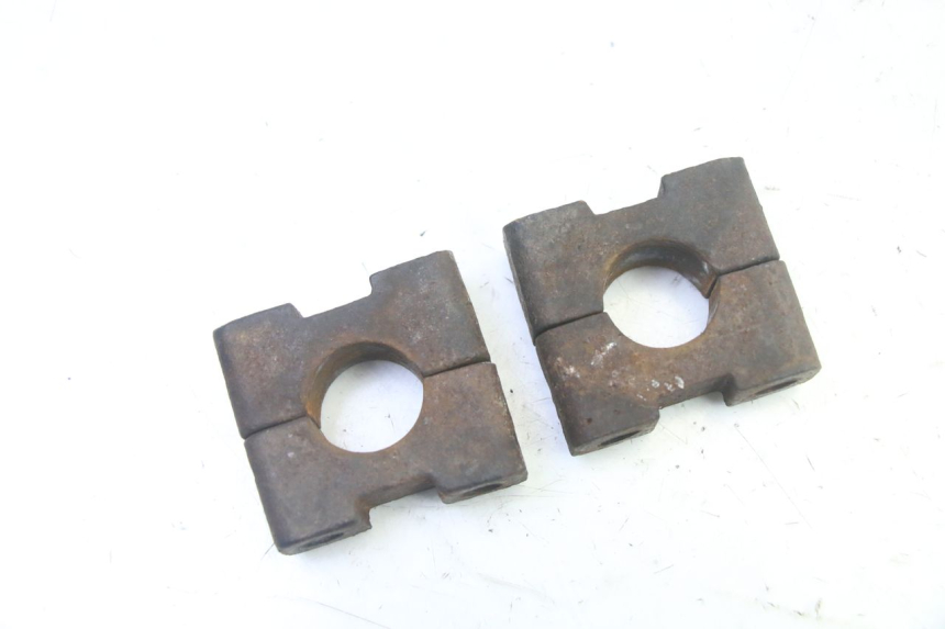 photo de HANDLEBAR RISERS HYTRACK S 150 (2003 - 2011)