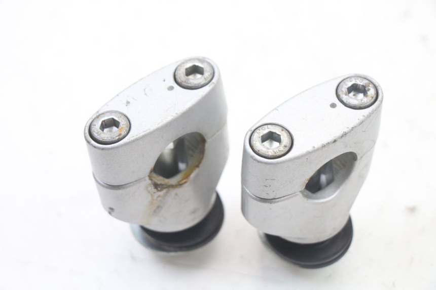 photo de HANDLEBAR RISERS SUZUKI GSX F GSXF 650 (2007 - 2015)