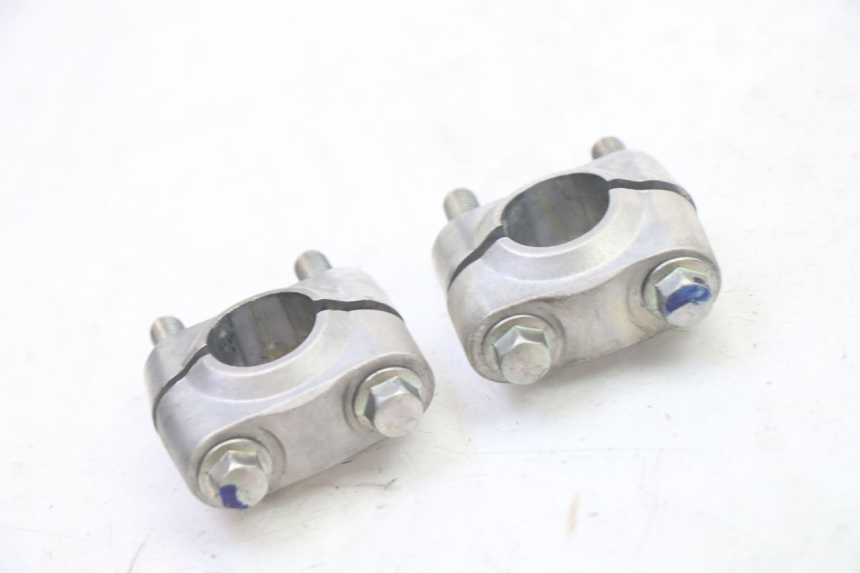 photo de HANDLEBAR RISERS YAMAHA XMAX X-MAX 125 (2021 - 2025)