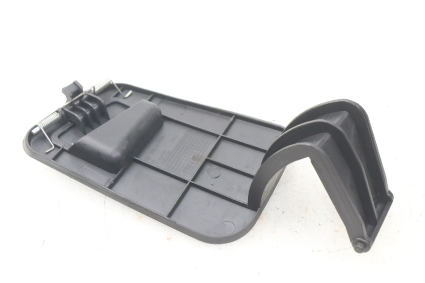 photo de GLOVEBOX DOOR DAELIM S4 50 (2010 - 2015)